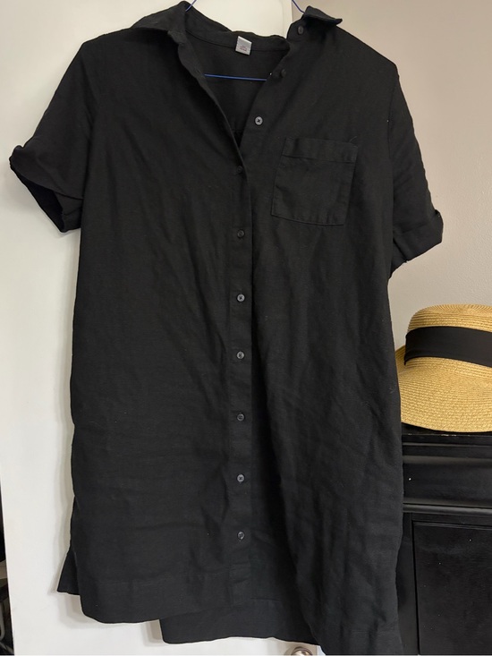Old Navy Dresses & Skirts - Old Navy Black Short-Sleeve Button-Down Shirt